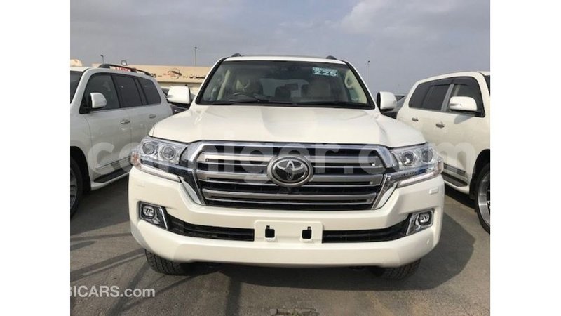 Big with watermark toyota land cruiser agadez import dubai 6101