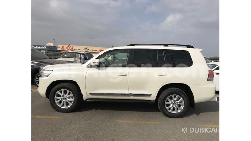 Big with watermark toyota land cruiser agadez import dubai 6101