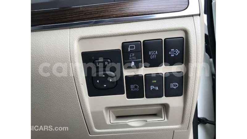 Big with watermark toyota land cruiser agadez import dubai 6101