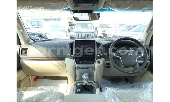 اشتري Imported Toyota Land Cruiser White شاحنة في Import - Dubai في أغاديز اشتري Imported Toyota Land Cruiser White شاحنة في Import - Dubai في أغاديز
