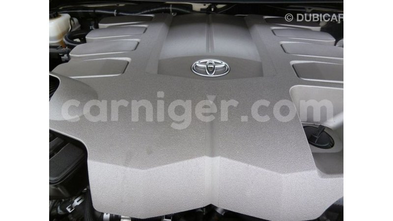 Big with watermark toyota land cruiser agadez import dubai 6106