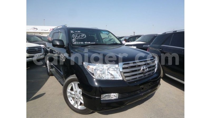 Big with watermark toyota land cruiser agadez import dubai 6108