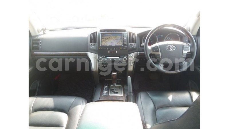 Big with watermark toyota land cruiser agadez import dubai 6108