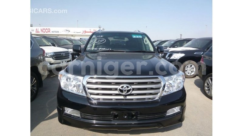 Big with watermark toyota land cruiser agadez import dubai 6108