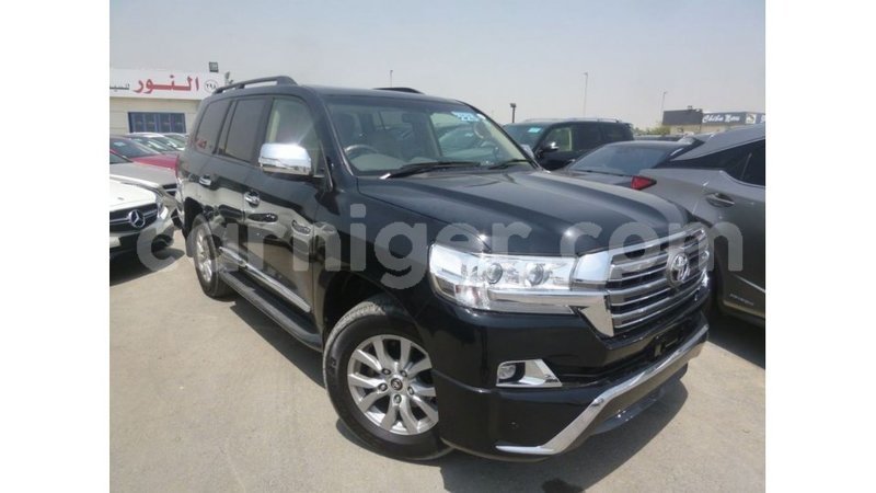 Big with watermark toyota land cruiser agadez import dubai 6110