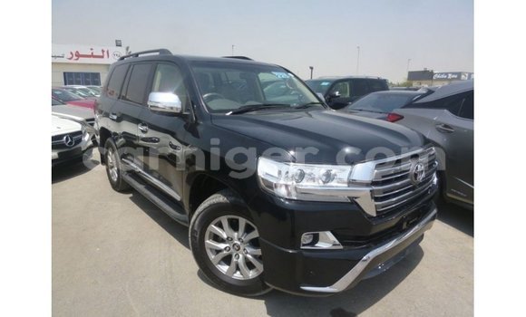 Buy Import Toyota Land Cruiser Black Truck in Import - Dubai in Agadez Buy Import Toyota Land Cruiser Black Truck in Import - Dubai in Agadez