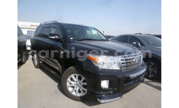 Acheter Import Utilitaire Toyota Land Cruiser Noir à Import - Dubai, Agadez Acheter Import Utilitaire Toyota Land Cruiser Noir à Import - Dubai, Agadez