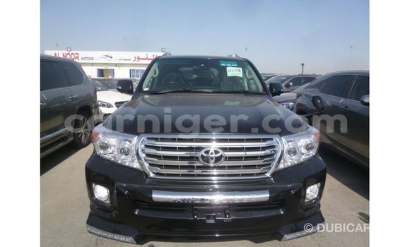 Acheter Import Utilitaire Toyota Land Cruiser Noir à Import - Dubai, Agadez Acheter Import Utilitaire Toyota Land Cruiser Noir à Import - Dubai, Agadez