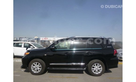 Acheter Import Utilitaire Toyota Land Cruiser Noir à Import - Dubai, Agadez Acheter Import Utilitaire Toyota Land Cruiser Noir à Import - Dubai, Agadez