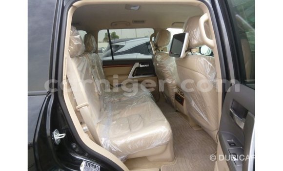 Sayi Imported Toyota Land Cruiser Black Babbar mota in Import - Dubai a Agadez Sayi Imported Toyota Land Cruiser Black Babbar mota in Import - Dubai a Agadez