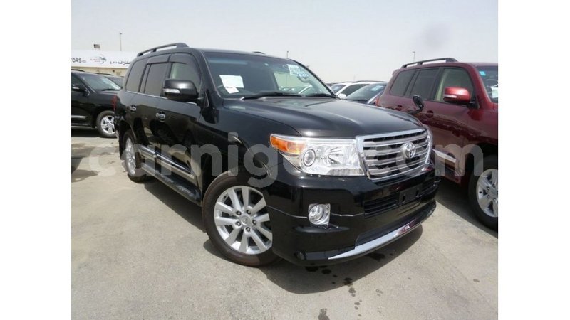 Big with watermark toyota land cruiser agadez import dubai 6113