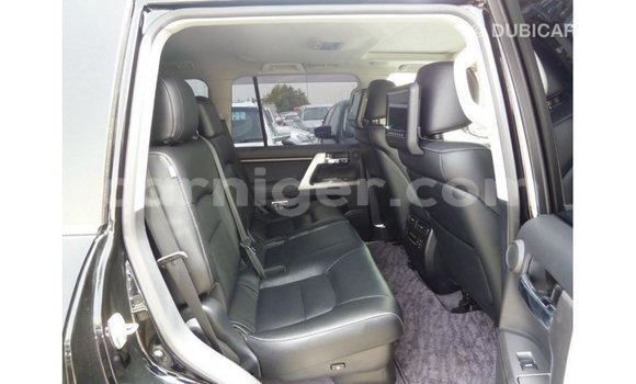 Sayi Imported Toyota Land Cruiser Black Babbar mota in Import - Dubai a Agadez Sayi Imported Toyota Land Cruiser Black Babbar mota in Import - Dubai a Agadez