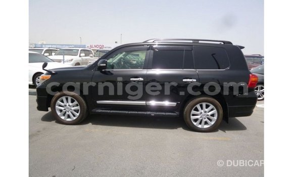 Sayi Imported Toyota Land Cruiser Black Babbar mota in Import - Dubai a Agadez Sayi Imported Toyota Land Cruiser Black Babbar mota in Import - Dubai a Agadez