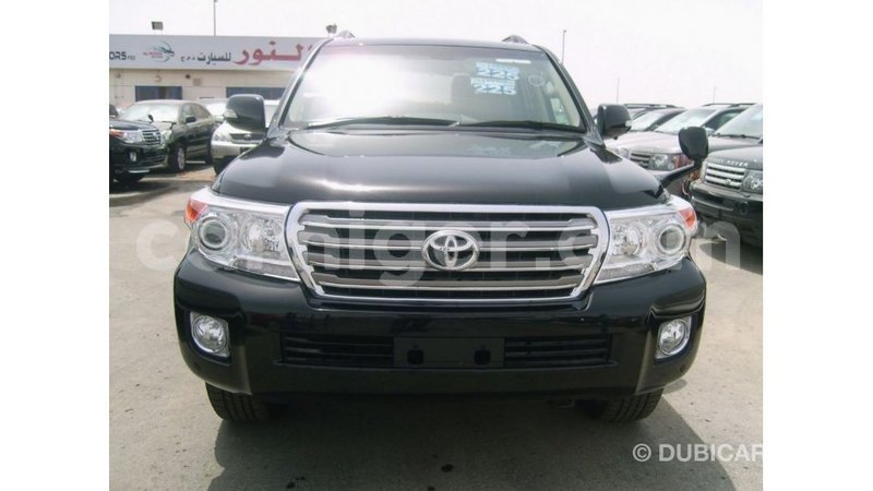 Big with watermark toyota land cruiser agadez import dubai 6114