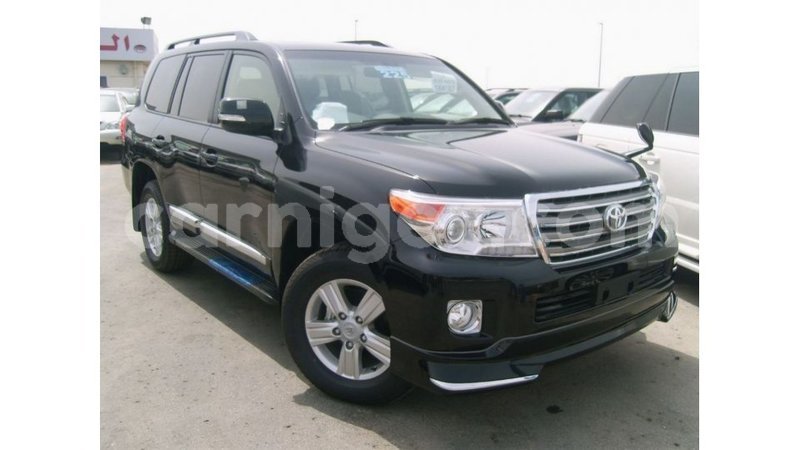 Big with watermark toyota land cruiser agadez import dubai 6116