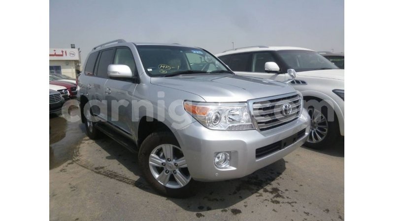 Big with watermark toyota land cruiser agadez import dubai 6119