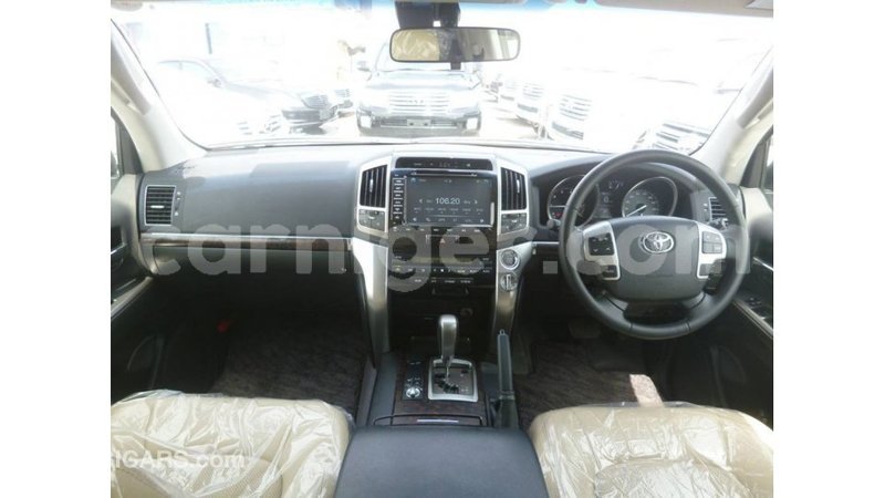 Big with watermark toyota land cruiser agadez import dubai 6119