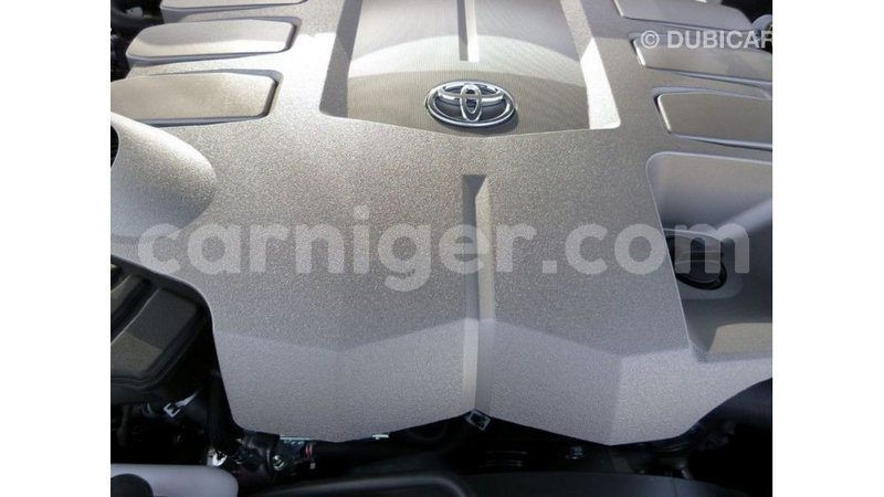 Big with watermark toyota land cruiser agadez import dubai 6121