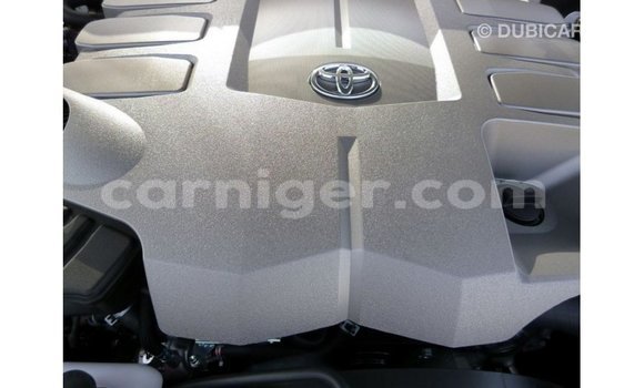 Sayi Imported Toyota Land Cruiser Black Babbar mota in Import - Dubai a Agadez Sayi Imported Toyota Land Cruiser Black Babbar mota in Import - Dubai a Agadez