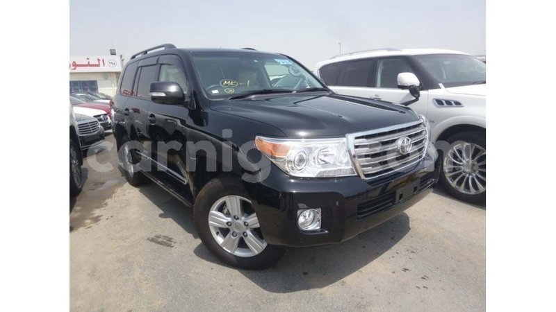 Big with watermark toyota land cruiser agadez import dubai 6122