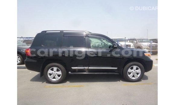 Acheter Import Utilitaire Toyota Land Cruiser Noir à Import - Dubai, Agadez Acheter Import Utilitaire Toyota Land Cruiser Noir à Import - Dubai, Agadez
