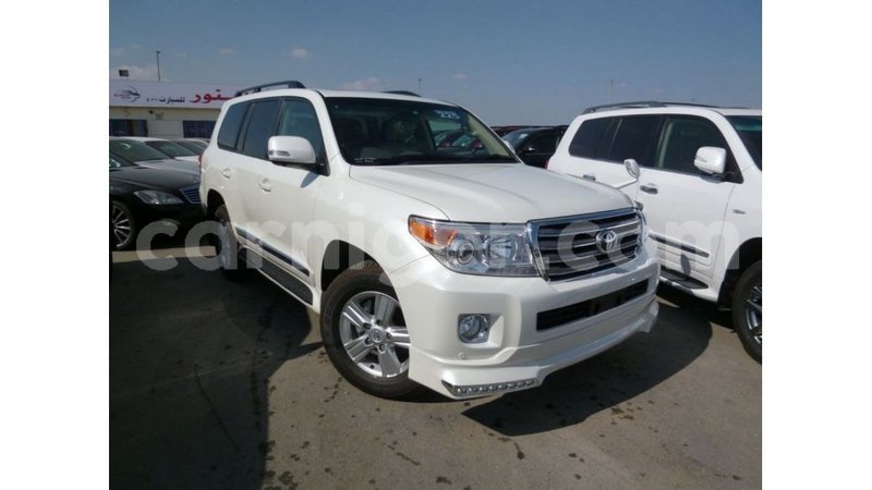 Big with watermark toyota land cruiser agadez import dubai 6123