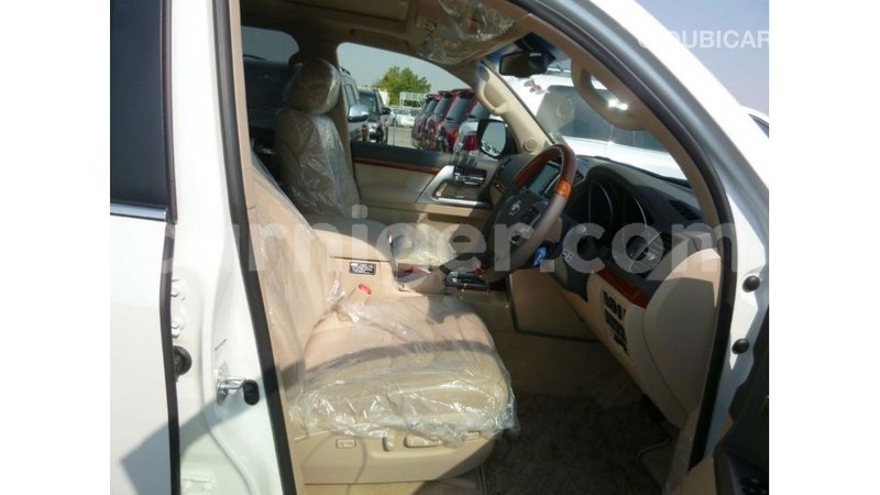 Big with watermark toyota land cruiser agadez import dubai 6124