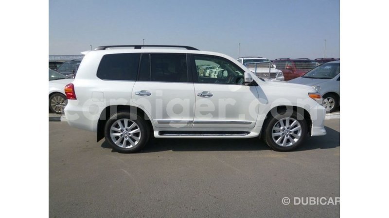 Big with watermark toyota land cruiser agadez import dubai 6124