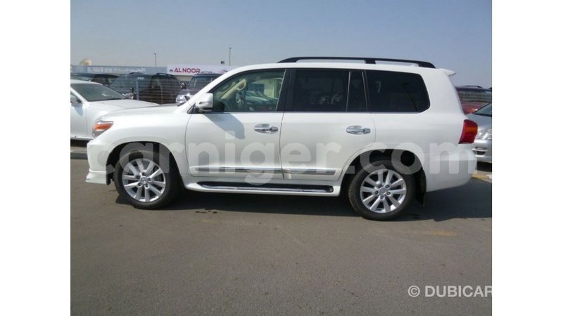 Big with watermark toyota land cruiser agadez import dubai 6124