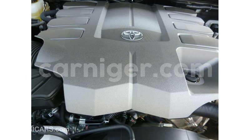 Big with watermark toyota land cruiser agadez import dubai 6124