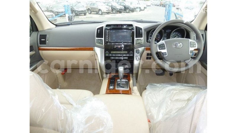 Big with watermark toyota land cruiser agadez import dubai 6125