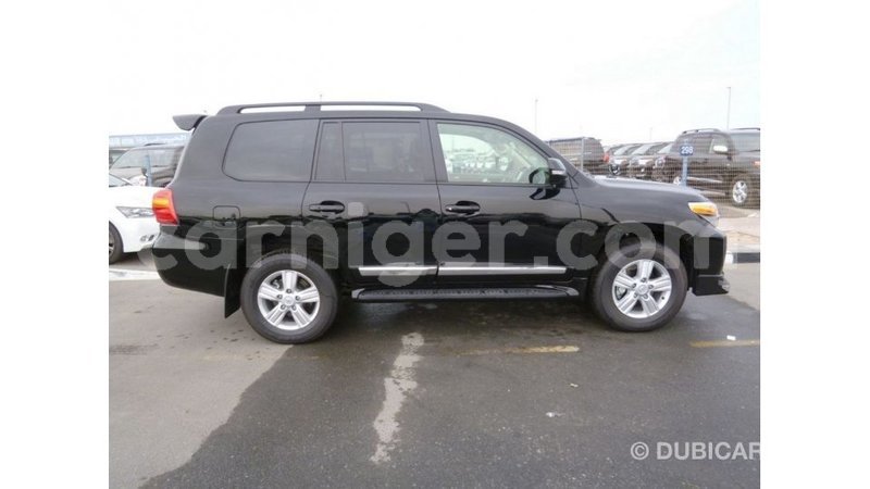 Big with watermark toyota land cruiser agadez import dubai 6125