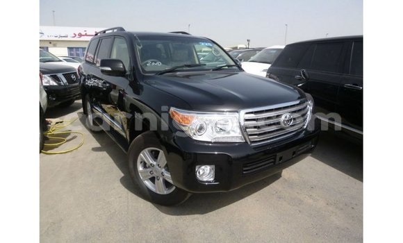 Acheter Import Utilitaire Toyota Land Cruiser Noir à Import - Dubai, Agadez Acheter Import Utilitaire Toyota Land Cruiser Noir à Import - Dubai, Agadez