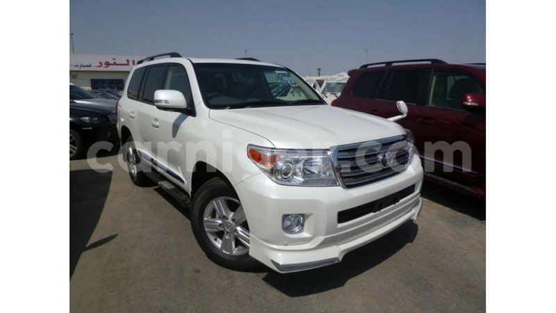 Big with watermark toyota land cruiser agadez import dubai 6129