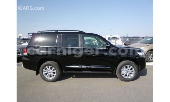 Buy Import Toyota Land Cruiser Black Truck in Import - Dubai in Agadez Buy Import Toyota Land Cruiser Black Truck in Import - Dubai in Agadez