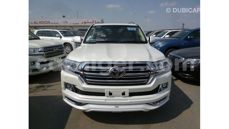 Big with watermark toyota land cruiser agadez import dubai 6131