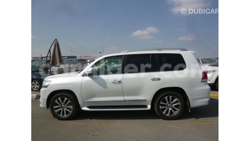 Big with watermark toyota land cruiser agadez import dubai 6131