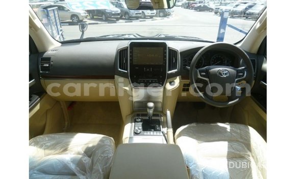 Sayi Imported Toyota Land Cruiser Black Babbar mota in Import - Dubai a Agadez Sayi Imported Toyota Land Cruiser Black Babbar mota in Import - Dubai a Agadez