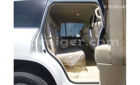اشتري Imported Toyota Land Cruiser White شاحنة في Import - Dubai في أغاديز اشتري Imported Toyota Land Cruiser White شاحنة في Import - Dubai في أغاديز