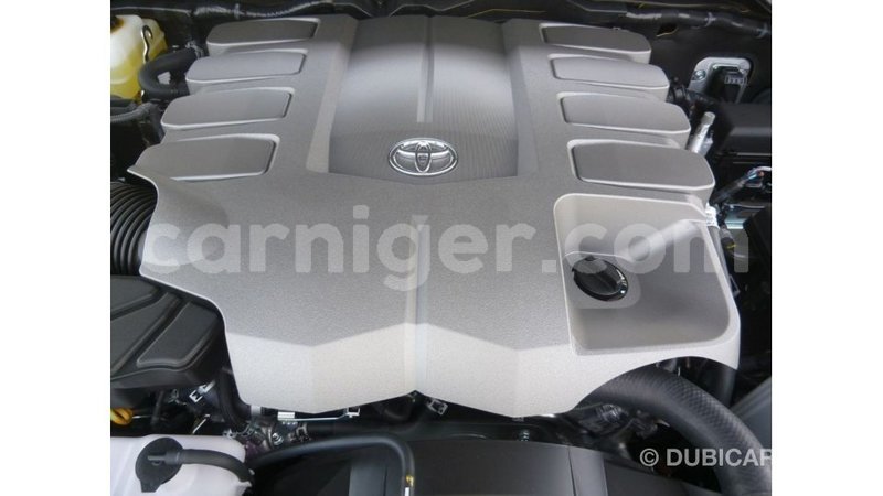 Big with watermark toyota land cruiser agadez import dubai 6138