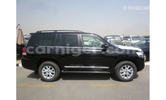 اشتري Imported Toyota Land Cruiser Black شاحنة في Import - Dubai في أغاديز اشتري Imported Toyota Land Cruiser Black شاحنة في Import - Dubai في أغاديز