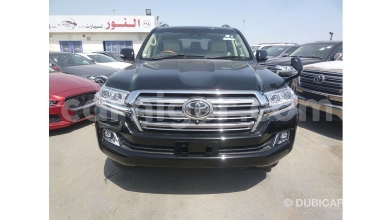 Big with watermark toyota land cruiser agadez import dubai 6141