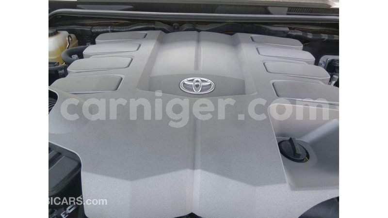 Big with watermark toyota land cruiser agadez import dubai 6141