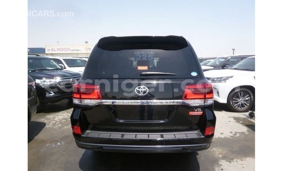 Sayi Imported Toyota Land Cruiser Black Babbar mota in Import - Dubai a Agadez Sayi Imported Toyota Land Cruiser Black Babbar mota in Import - Dubai a Agadez