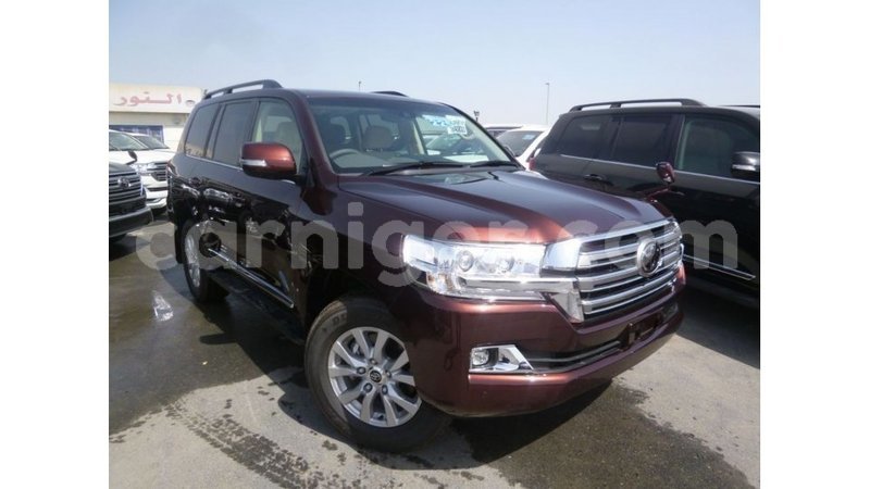 Big with watermark toyota land cruiser agadez import dubai 6143