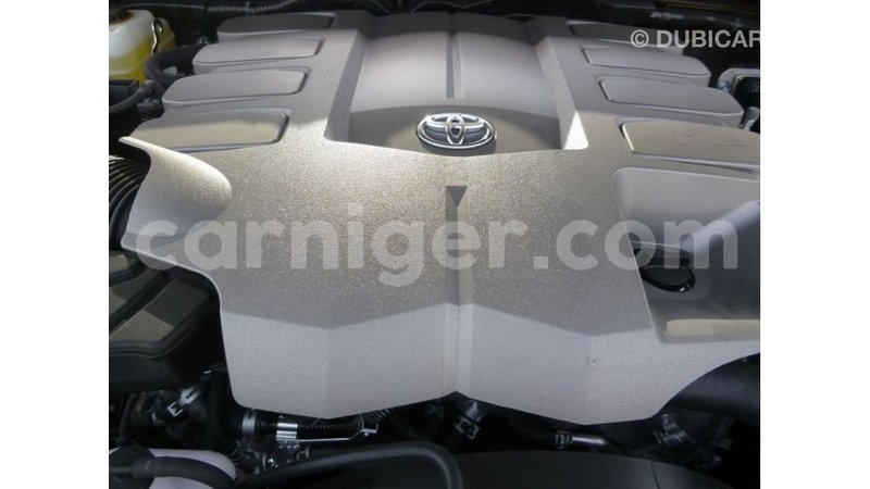 Big with watermark toyota land cruiser agadez import dubai 6143