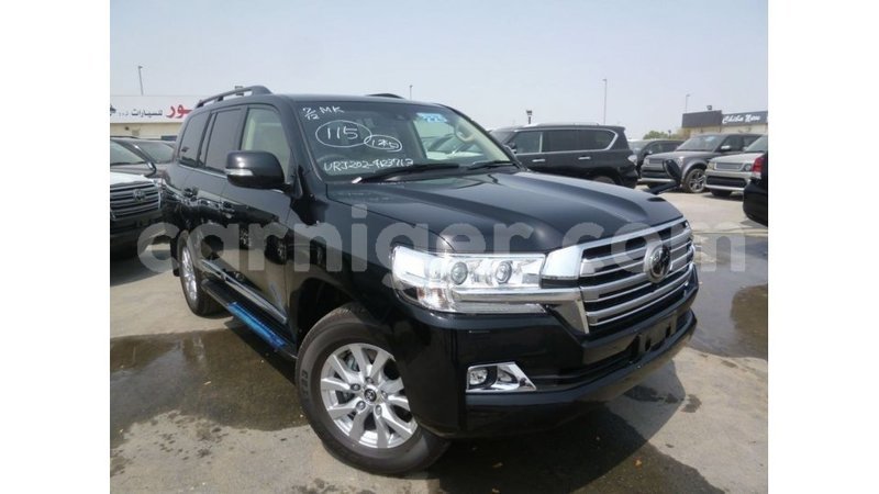 Big with watermark toyota land cruiser agadez import dubai 6147