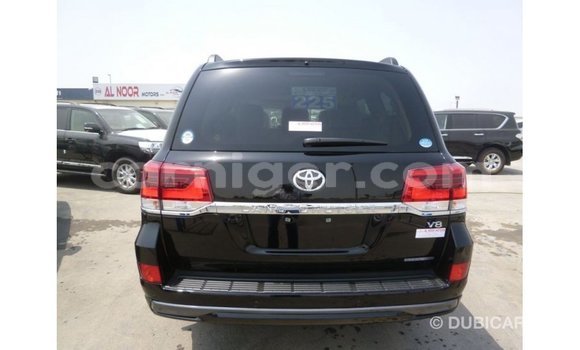 Sayi Imported Toyota Land Cruiser Black Babbar mota in Import - Dubai a Agadez Sayi Imported Toyota Land Cruiser Black Babbar mota in Import - Dubai a Agadez