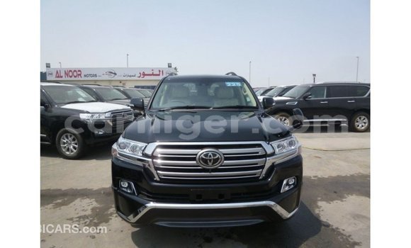 Sayi Imported Toyota Land Cruiser Black Babbar mota in Import - Dubai a Agadez Sayi Imported Toyota Land Cruiser Black Babbar mota in Import - Dubai a Agadez