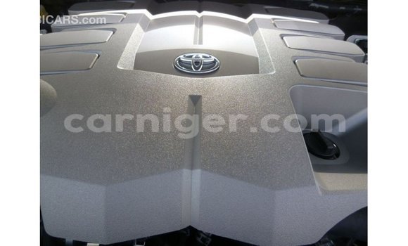 Sayi Imported Toyota Land Cruiser Black Babbar mota in Import - Dubai a Agadez Sayi Imported Toyota Land Cruiser Black Babbar mota in Import - Dubai a Agadez